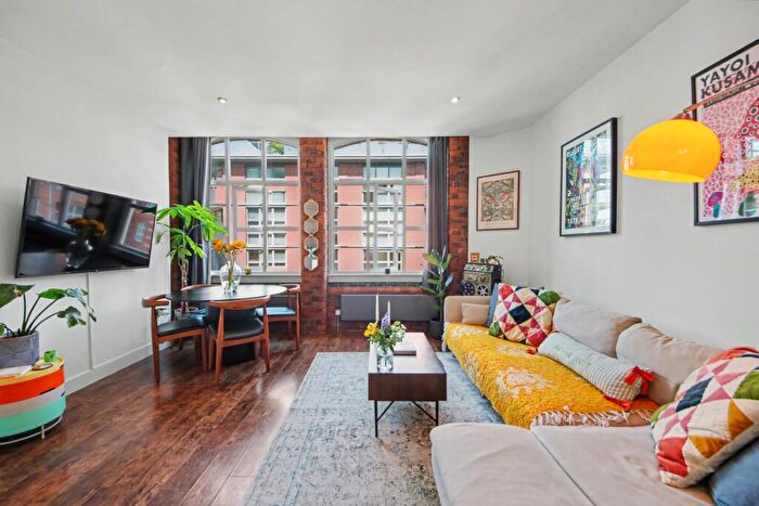 1 Bedroom Apartment For Sale In Royal Mills, Cotton Street, Ancoats, Manchester, M4