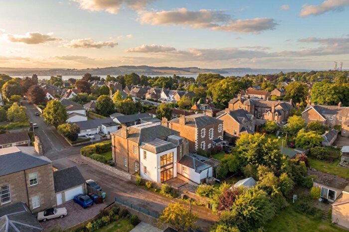 4 Bedroom Flat For Sale In Fintry Place, Broughty Ferry, DD5
