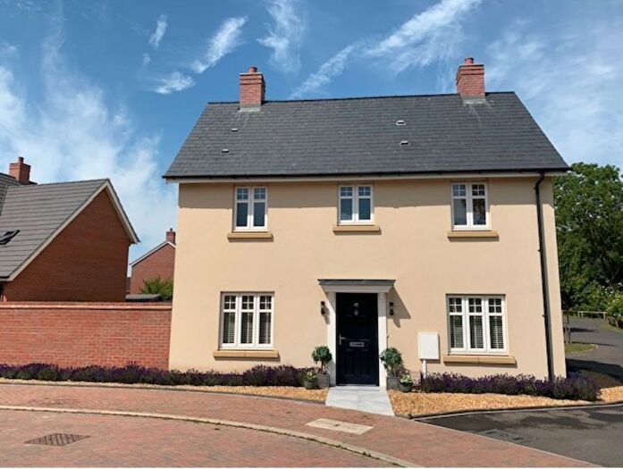 4 Bedroom Detached House For Sale In Junction Way, Thrapston, Kettering, NN14
