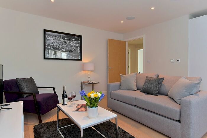 2 Bedroom Flat To Rent In Sudrey Street, London SE1