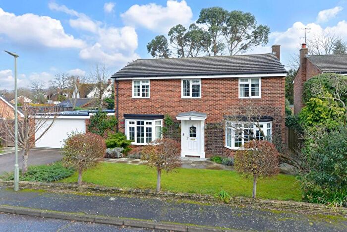 4 Bedroom Detached House For Sale In Cromwell Place, Cranleigh, GU6