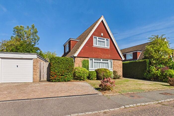 3 Bedroom Detached House For Sale In Chessfield Park, Little Chalfont, Amersham, Buckinghamshire, HP6