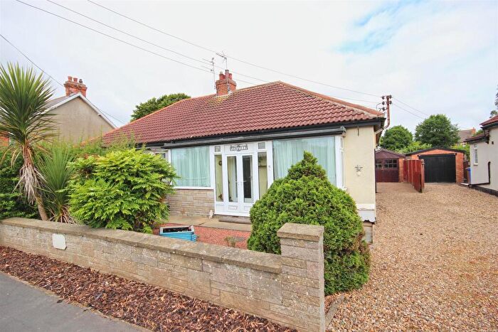 3 Bedroom Semi-Detached Bungalow For Sale In Leas Lane, Seaton, HU11