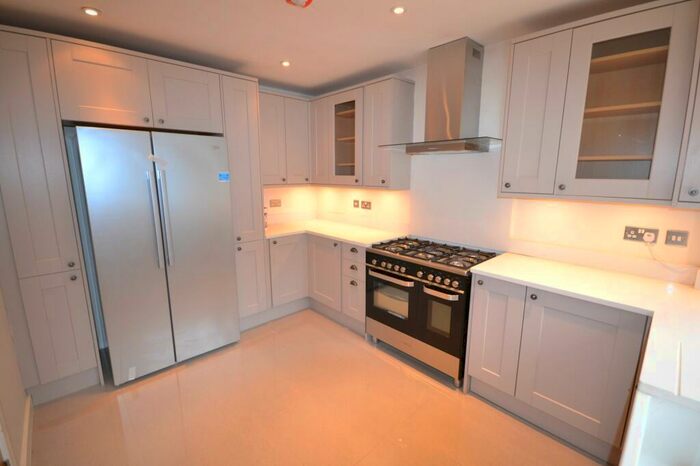 4 Bedroom Semi-Detached House To Rent In Bird In Hand Lane, Sonning Common, RG4