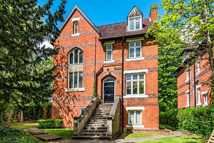 2 Bedroom Flat To Rent In Thicket Road, London, SE20