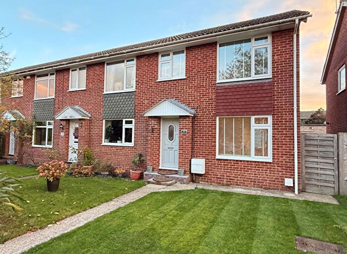 3 Bedroom End Of Terrace House For Sale In Truleigh Road, Upper Beeding, West Sussex, BN44