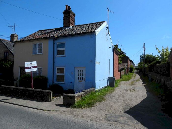 3 Bedroom Semi-Detached House To Rent In Valley Road, Leiston, IP16