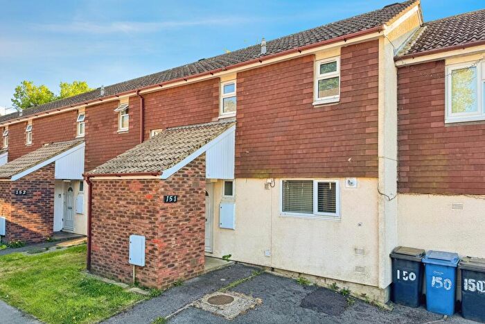 3 Bedroom House For Sale In Quetta Park, Church Crookham, Fleet, Hampshire, GU52