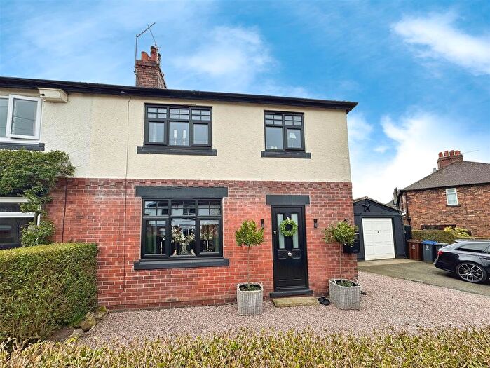 3 Bedroom Semi-Detached House For Sale In The Avenue, Cheddleton, Leek, Staffordshire, ST13