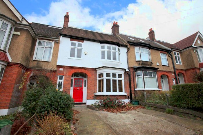 3 Bedroom Terraced House To Rent In Morden Hill, Lewisham, SE13