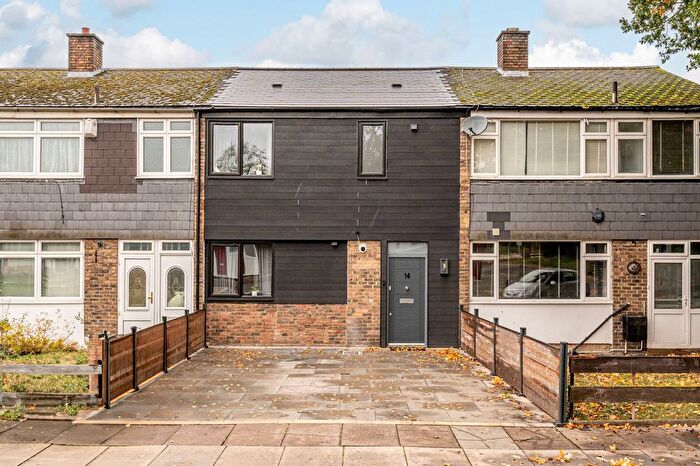 4 Bedroom Property For Sale In New Park Road, Streatham Hill, London, SW2