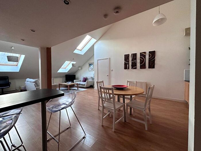 1 Bedroom Flat To Rent In Dalintober Street, Glasgow, G5