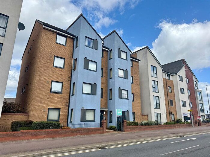 2 Bedroom Flat To Rent In Countess Way, Broughton, Milton Keynes, MK10