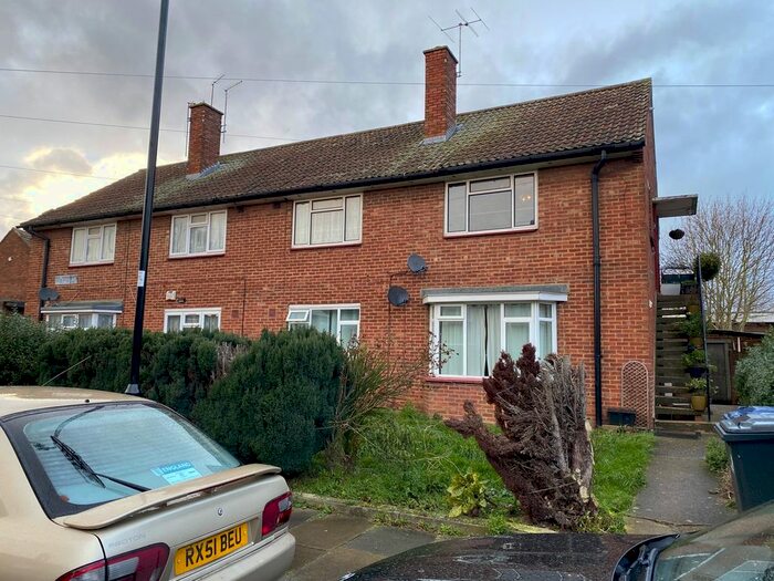 2 Bedroom Maisonette To Rent In Redcar Close, Northolt Middlesex, UB5