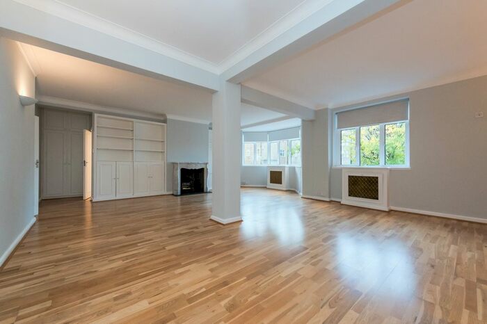 3 Bedroom Flat To Rent In Onslow Crescent, London, SW7