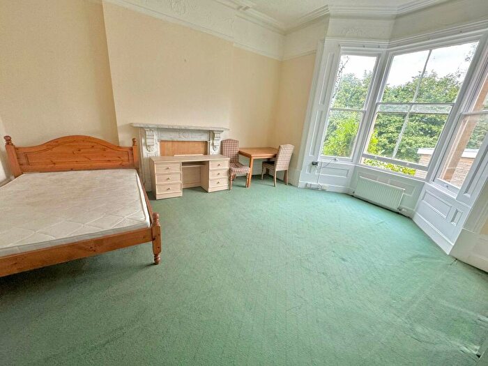 Studio To Rent In Clyffard Crescent, Newport, NP20