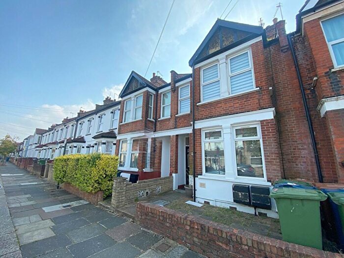 1 Bedroom Maisonette To Rent In Wellington Road, Harrow, HA3