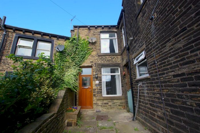 1 Bedroom House To Rent In Coldwells Hill, Stainland, HX4