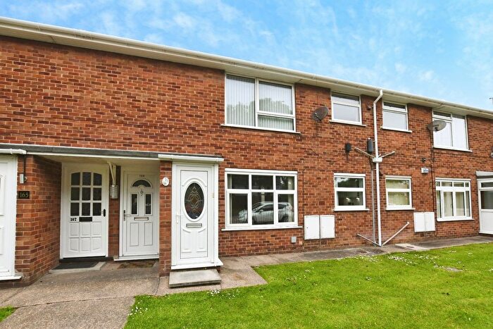 2 Bedroom Flat For Sale In Ark Royal, Bilton, HU11