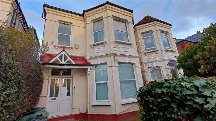 1 Bedroom Flat For Sale In Fordwych Road, London, NW2