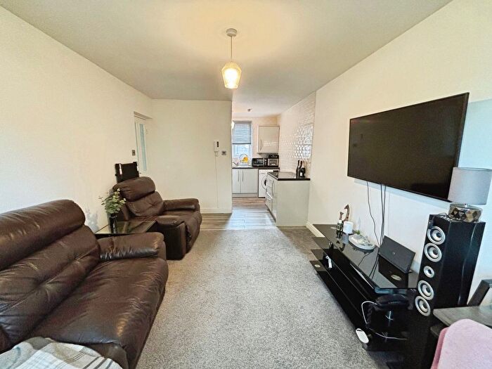 1 Bedroom Flat For Sale In Haslingden Close, Liverpool, L13