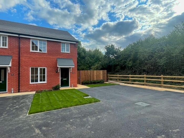 3 Bedroom Terraced House To Rent In Spa Chase, Bourne, PE10