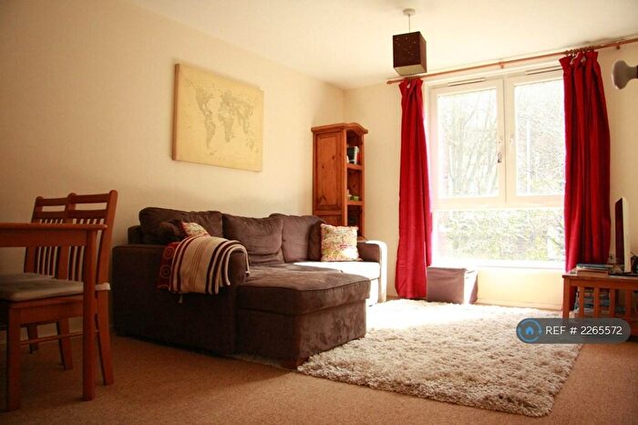 1 Bedroom Flat To Rent In Chaucer House, Newington Green, N5