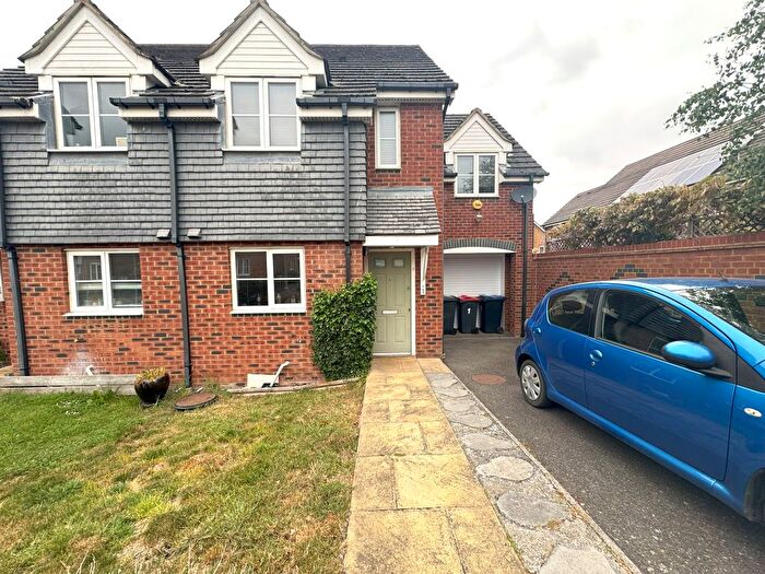 4 Bedroom Semi-Detached House To Rent In Portlight Place, Whitstable, CT5