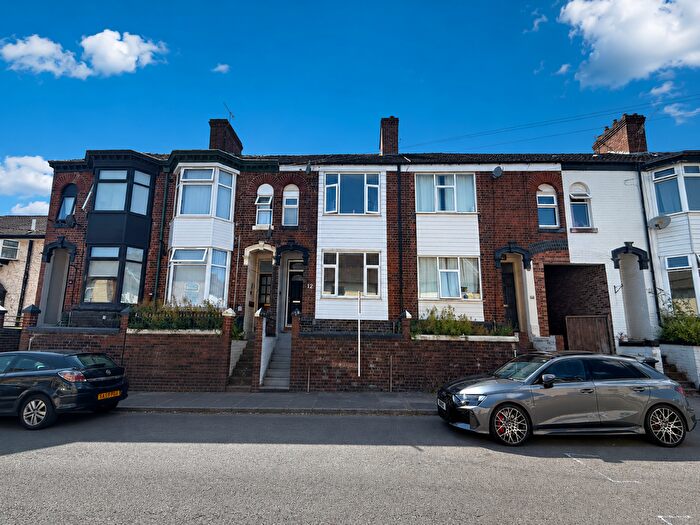 4 Bedroom Terraced House To Rent In Sackville Street, Stoke-On-Trent, ST4