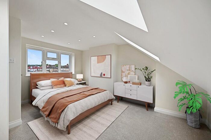 4 Bedroom Terraced House For Sale In Esher Avenue, Cheam, SM3