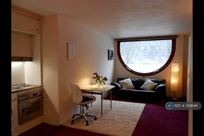 Studio To Rent In Barbican, London, EC2Y