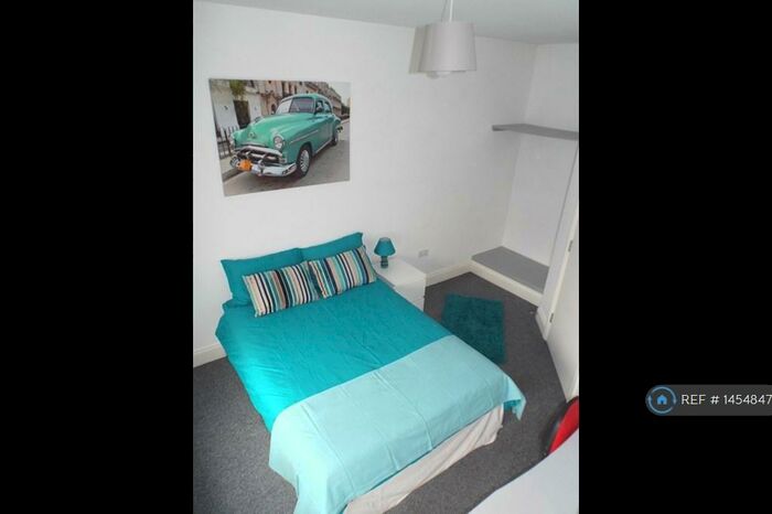 4 Bedroom Flat To Rent In Sunniside, Sunderland, SR1