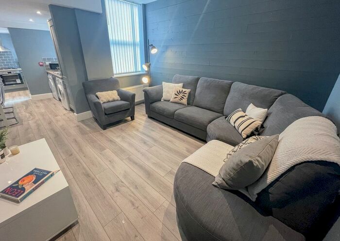 6 Bedroom Terraced House To Rent In Connaught Road, Kensington, Liverpool, L7