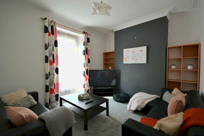 7 Bedroom Terraced House To Rent In Clifton Place, Plymouth, PL4