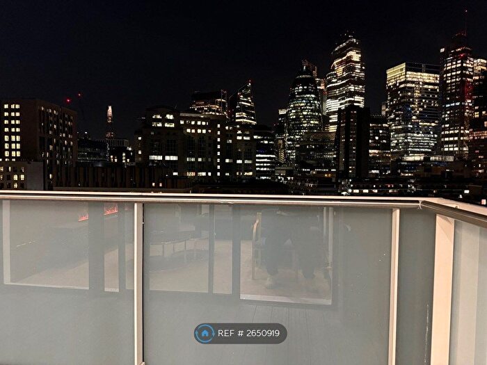 2 Bedroom Flat To Rent In Denning Point, London, E1