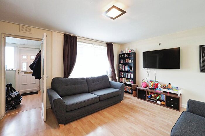 3 Bedroom Terraced House For Sale In The Covert, Spondon, Derby, DE21