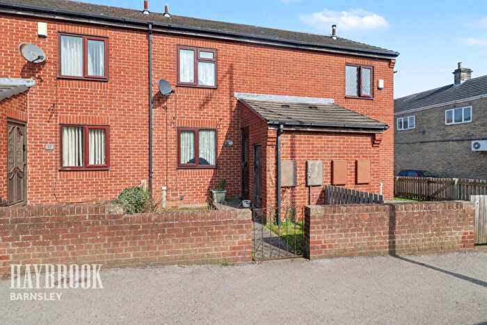 2 Bedroom Terraced House For Sale In High Street, Dodworth, S75