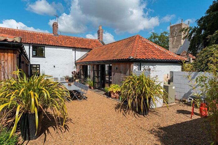 5 Bedroom Cottage For Sale In Lyng, NR9