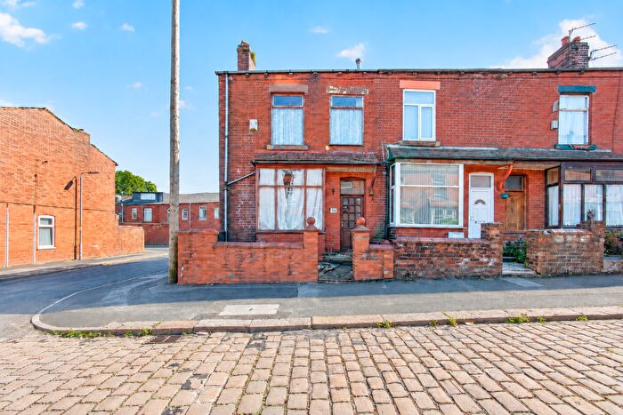 3 Bedroom End Of Terrace House For Sale In Arnold Street, Bolton, BL1