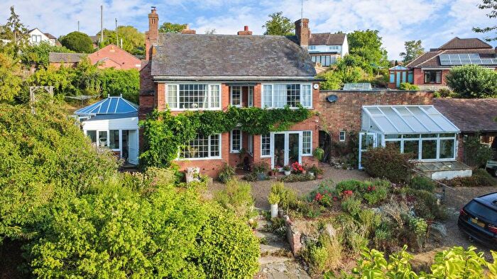 5 Bedroom Detached House For Sale In Upton Road, Defford, Worcestershire, WR8