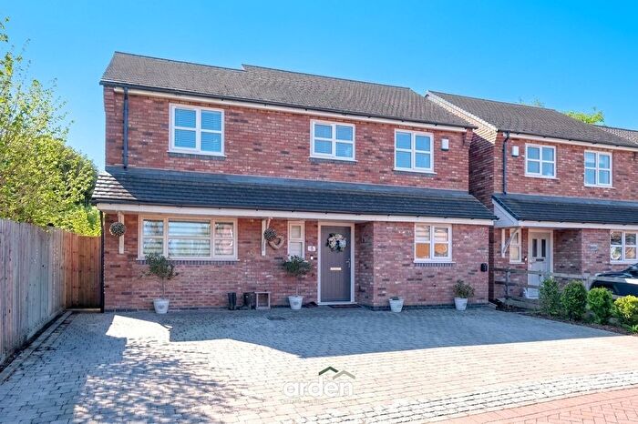 3 Bedroom Detached House For Sale In Shaw Lane, Stoke Prior, B60