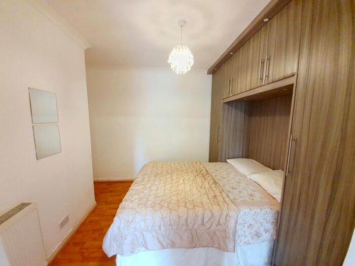 1 Bedroom Flat To Rent In Hatton Road, Feltham, TW14