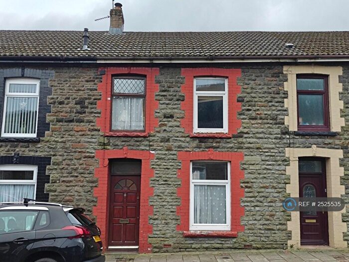 3 Bedroom Terraced House To Rent In Park Road, Treorchy, CF42