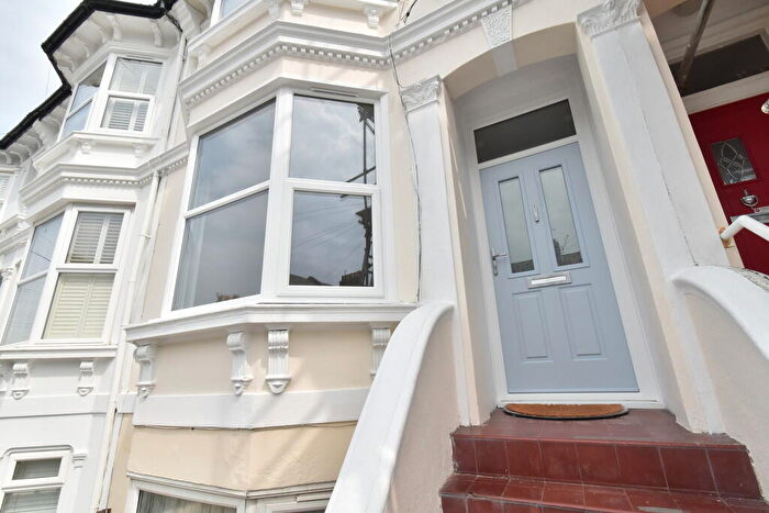 2 Bedroom Flat To Rent In Cowper Street, Hove, BN3