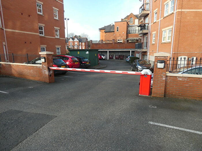 2 Bedroom Apartment To Rent In Whitelow Road, Chorlton, M21