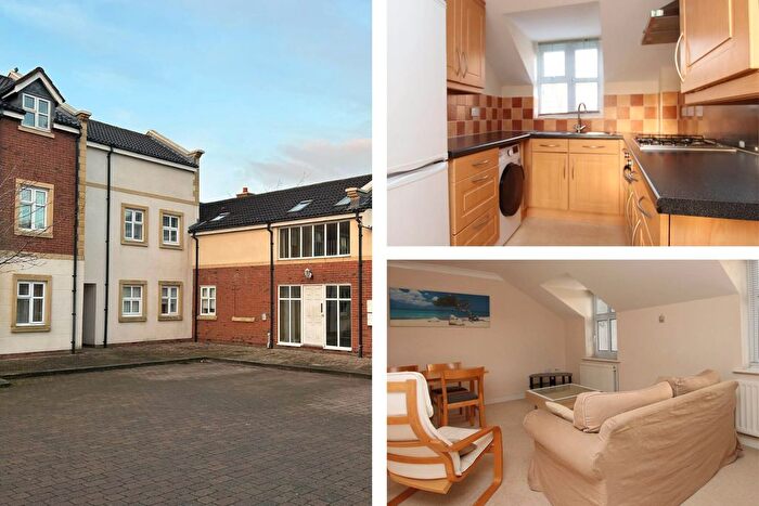 2 Bedroom Flat For Sale In Elgar Close, Swindon, SN25