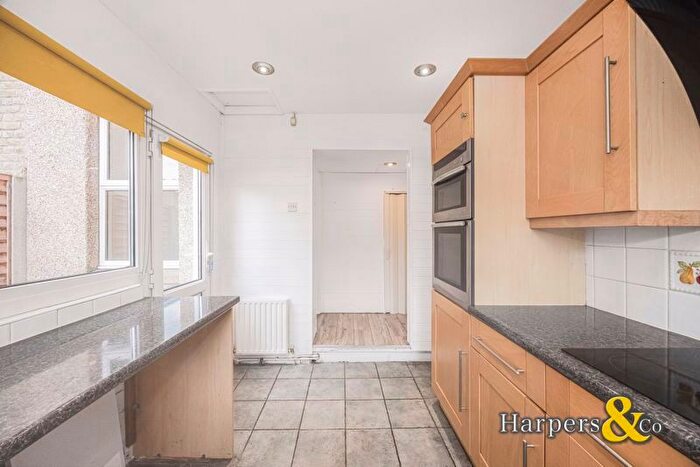 2 Bedroom Terraced House For Sale In Beaconsfield Road, Bexley, DA5