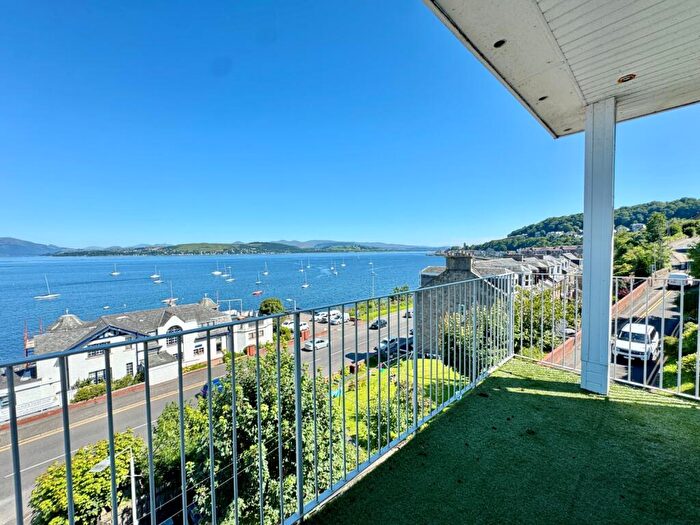 3 Bedroom Flat For Sale In Top Floor Flat, Victoria Road, Gourock, PA19