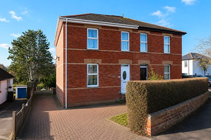 3 Bedroom Property For Sale In East Howe Lane, Bournemouth, BH10