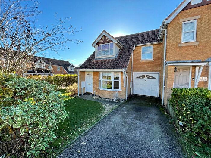 3 Bedroom Semi-Detached House To Rent In Lordswood Close, Wootton, Northampton, NN4